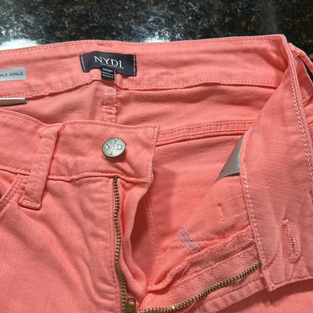 NYDJ Los Angeles Alina Lift x Tuck technology convertible ankle coral jeans 00P - Picture 4 of 7